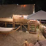 Twiga Tenda Su Palafitta * インペリア