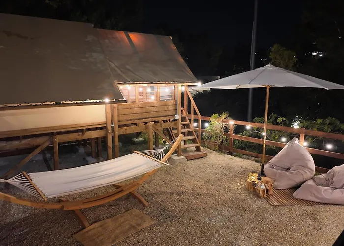Twiga Tenda Su Palafitta *