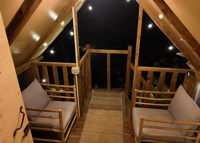 Luxusní stan Twiga Tenda Su Palafitta